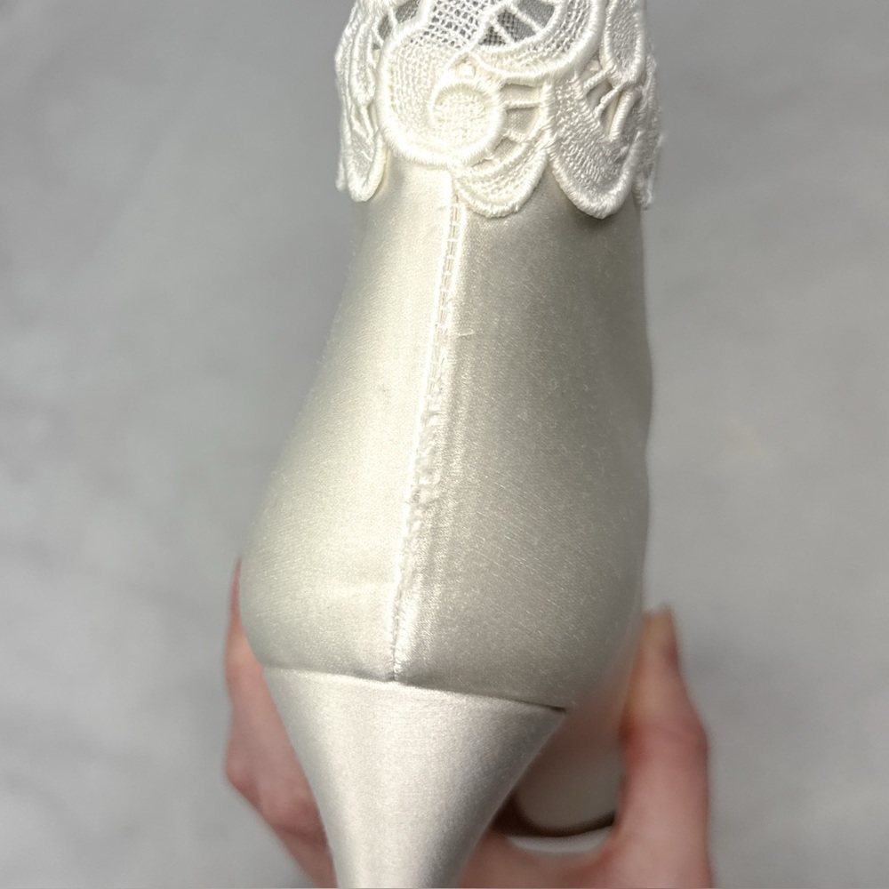 NEW Stuart Weitzman Vintage 80s 90s Silk Satin Floral Lace Ankle Bootie Boots 8 - Picture 8 of 16
